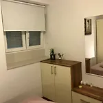 Dvor * Makarska