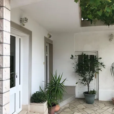 Apartment Dvor Makarska