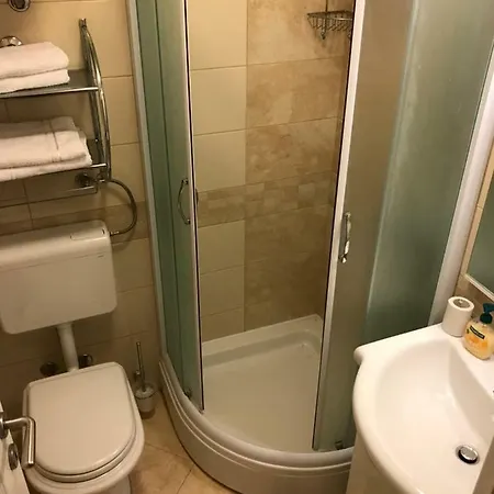 Dvor Apartment Makarska