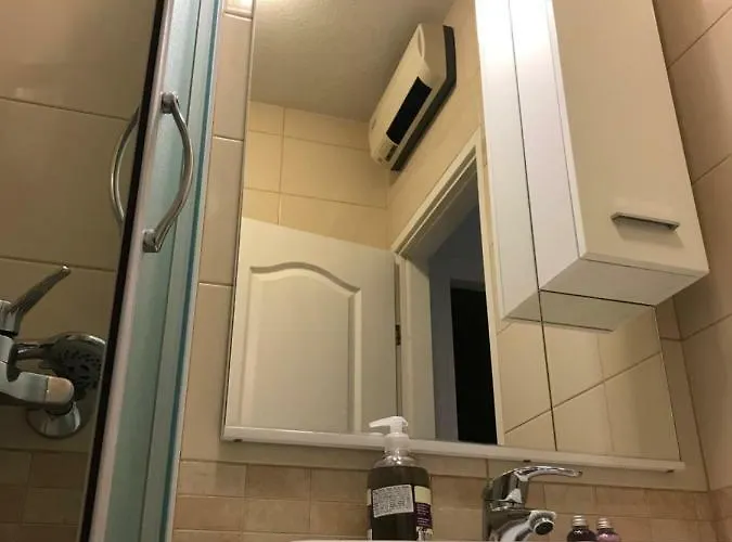 公寓 Dvor 马卡尔斯卡